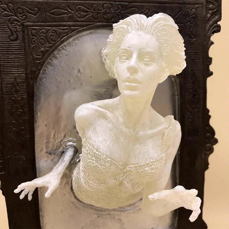 Gothic Devil Hand Wall Decor,  - Resin Art Light recension och pris